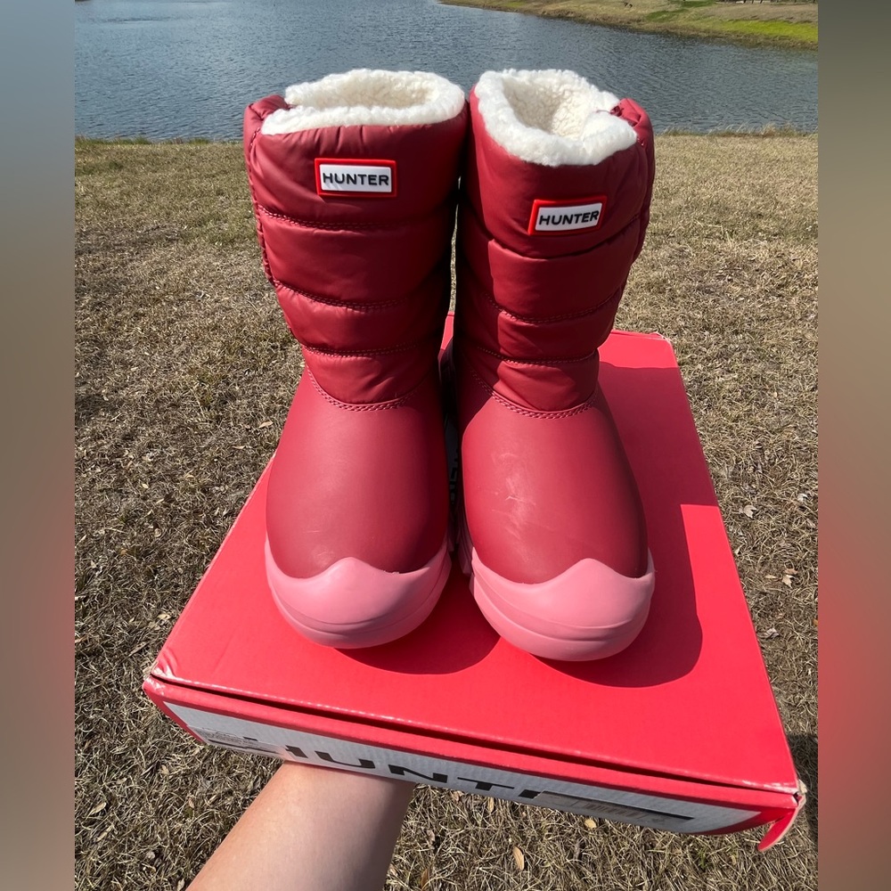 NWT Hunter BK Snow Boot In Purring Pink Size Girl 5 - Picture 3 of 14